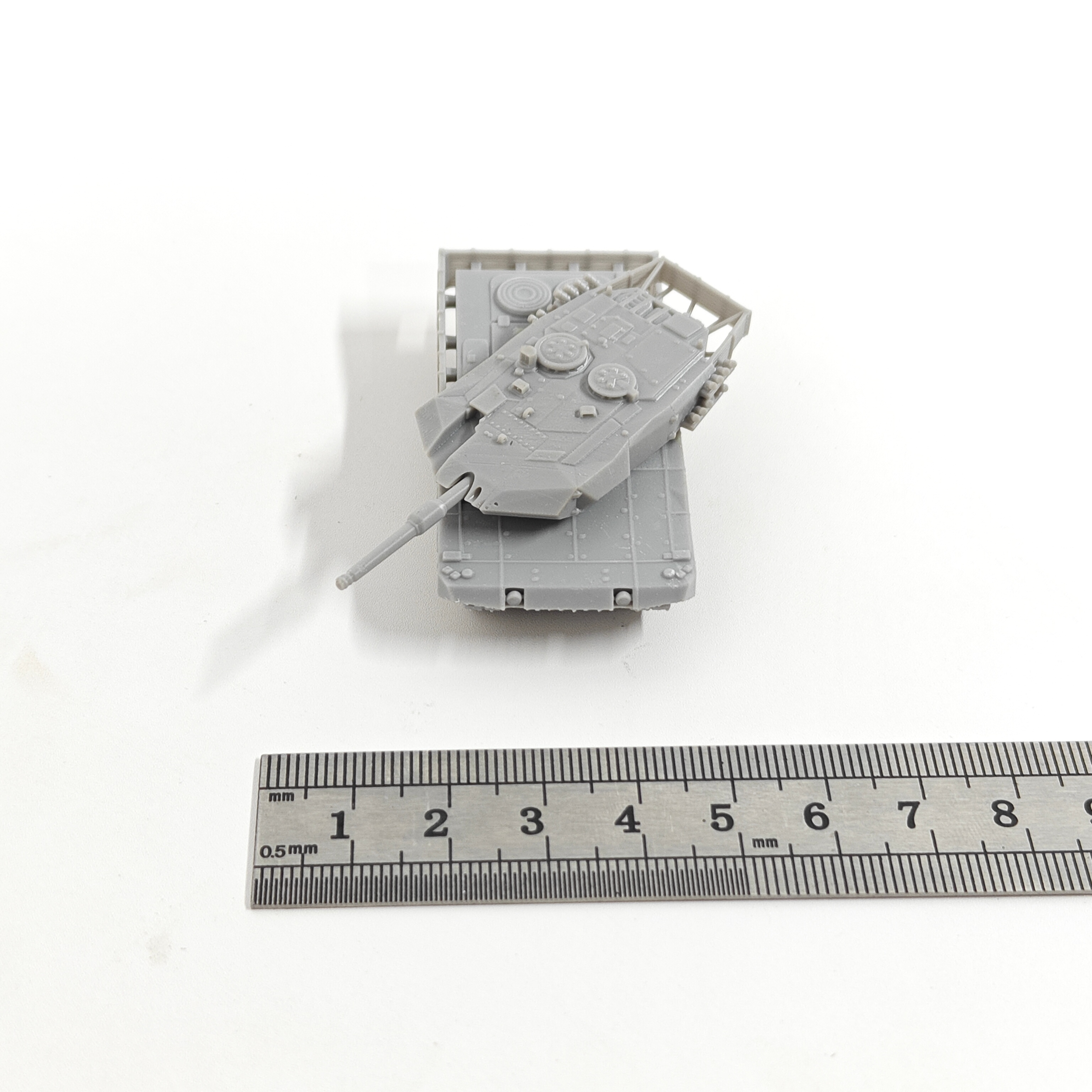 1/144 Scale Leopard Evolution  - Model Kit Tank recensione e prezzo