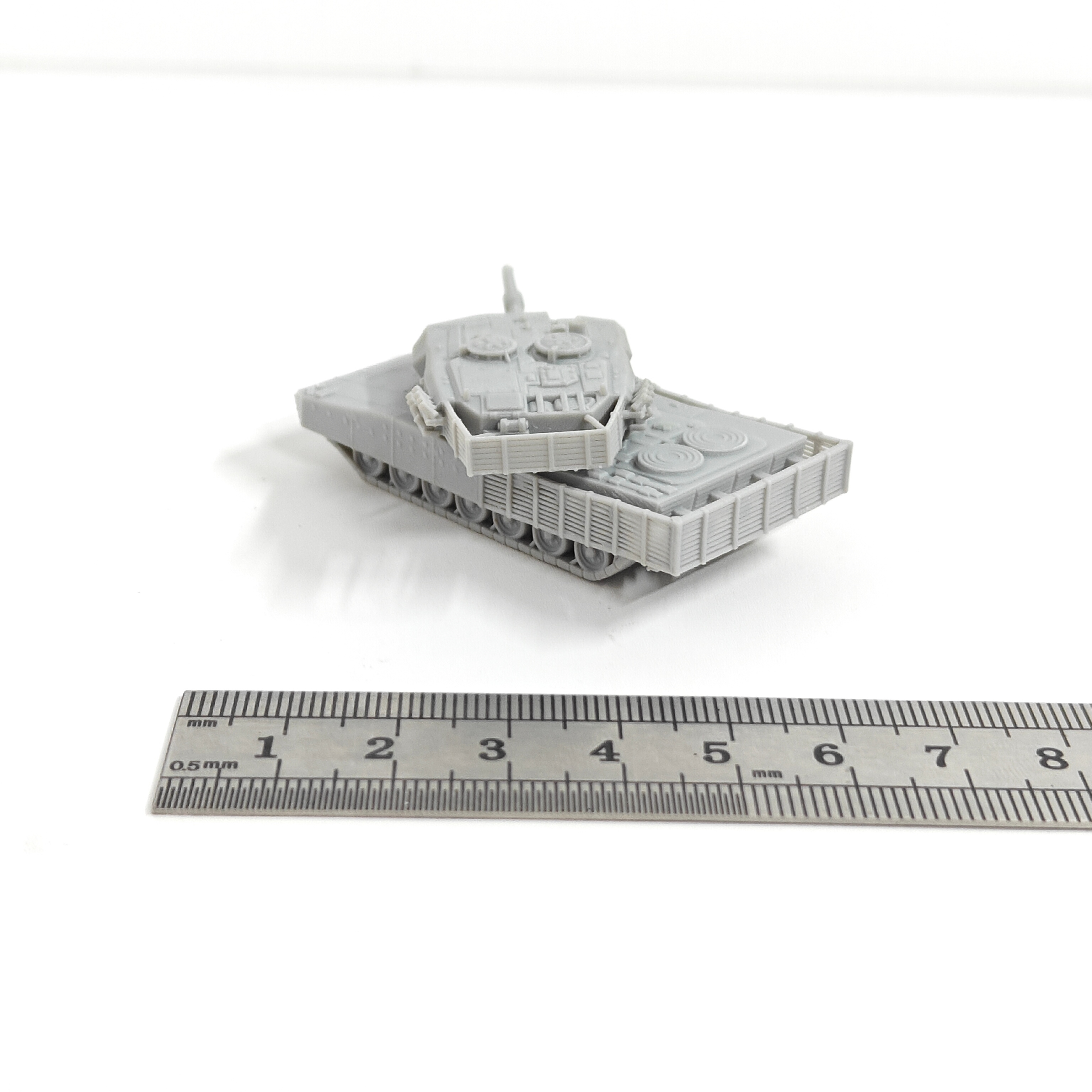1/144 Scale Leopard Evolution  - Model Kit Tank recensione e prezzo