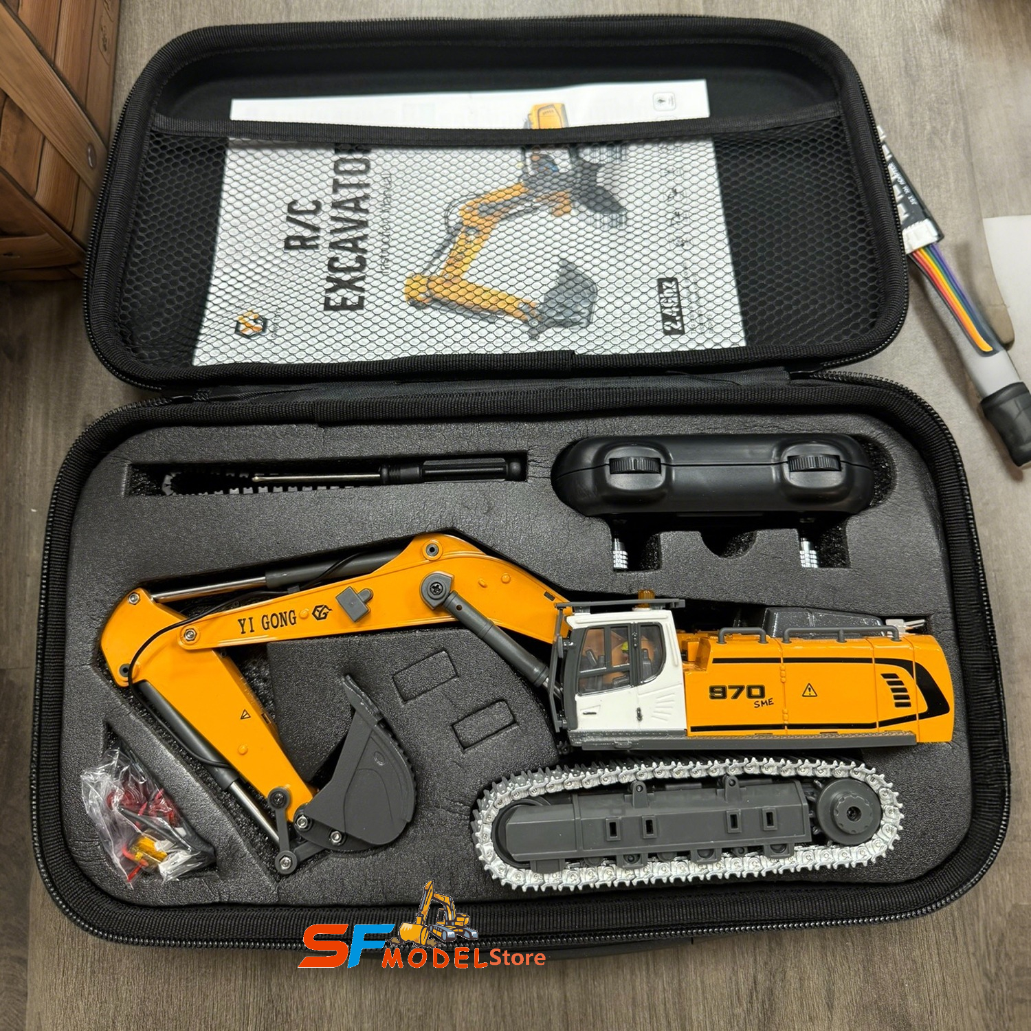 Mini Excavator 1/50 970 Electr - Model Kit Excavator recensione e prezzo