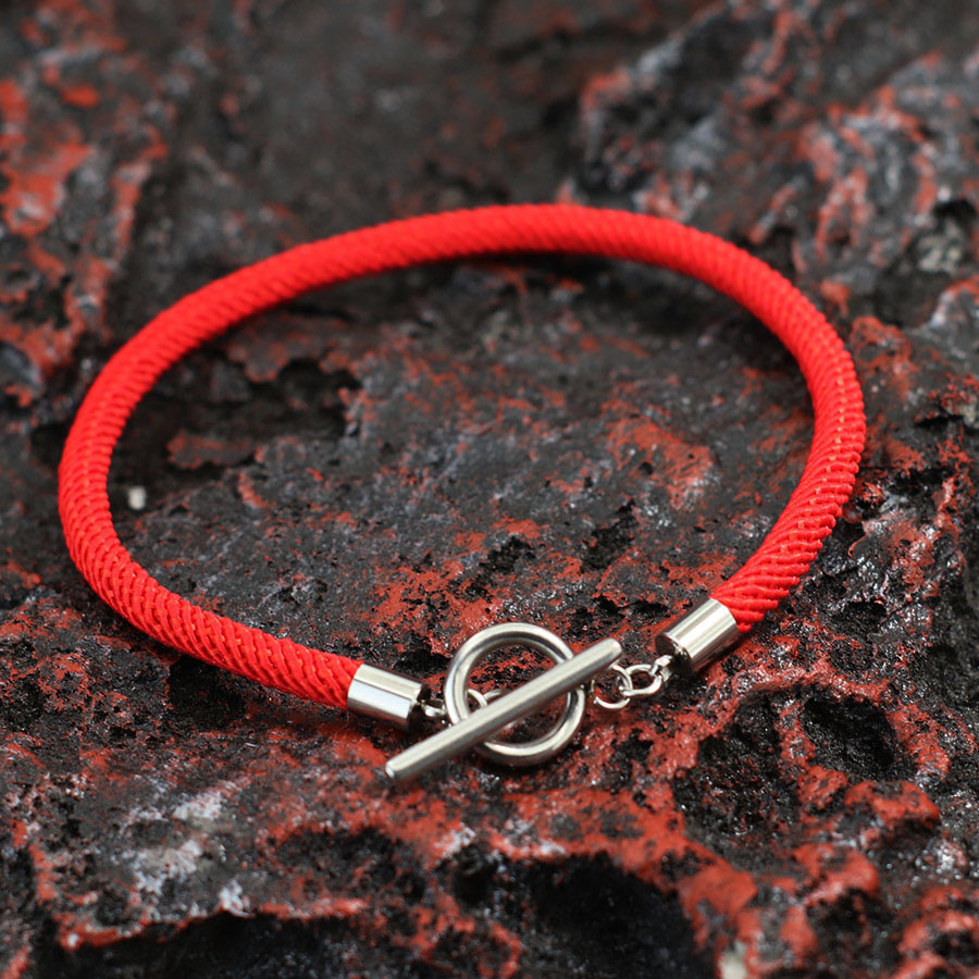 Fashion Lucky Red Thread Brace - Model Kit Quick recensione e prezzo