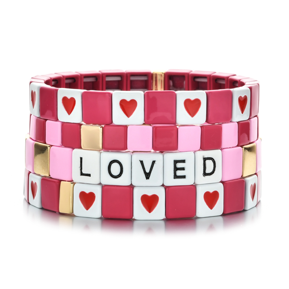 Boho Love Heart Pink Letter Br - Model Kit Quick recensione e prezzo