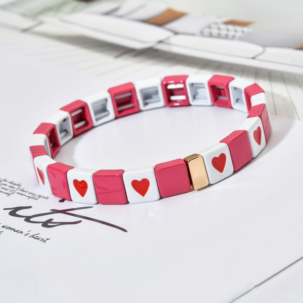 Boho Love Heart Pink Letter Br - Model Kit Quick recensione e prezzo