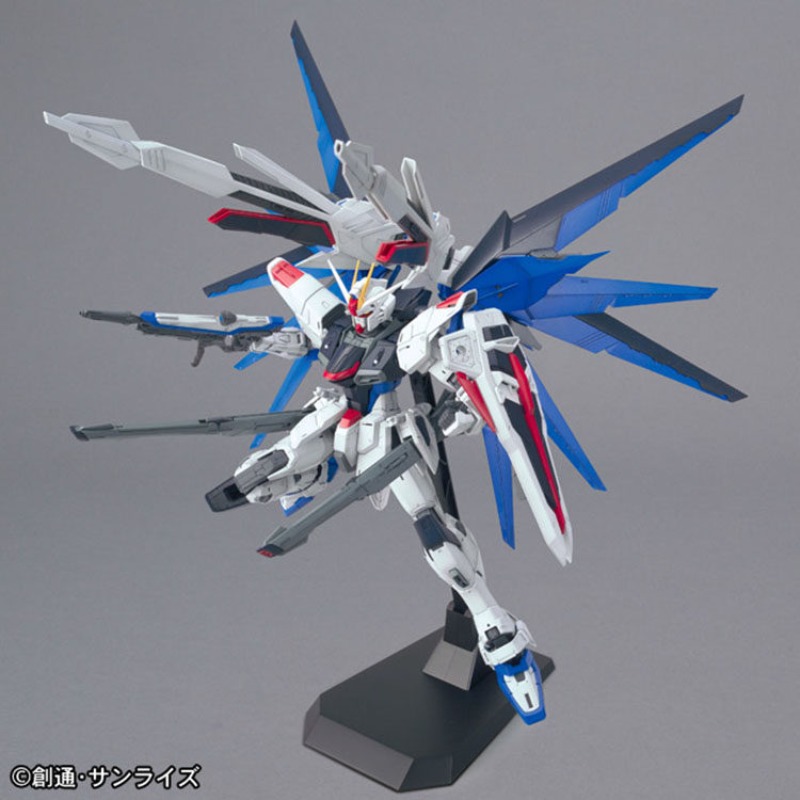 In Stock BANDAI MG 1/100 ZGMF- - Gundam Model Mg recensione e prezzo