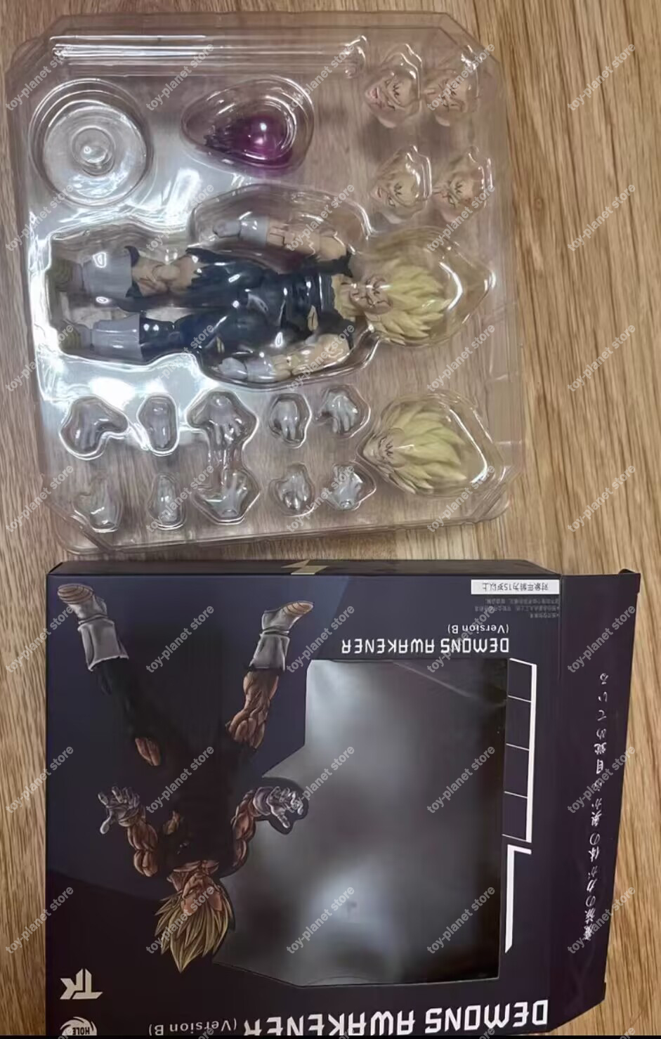 Black Hole Toys Demons Awakene - Model Kit Vegito recensione e prezzo