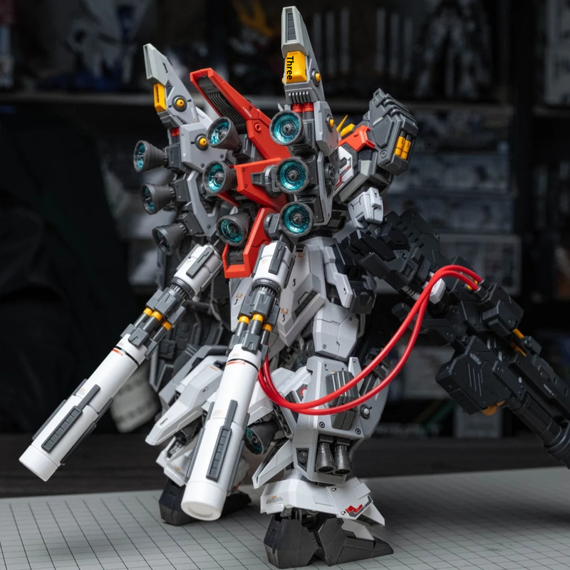 ZZA REGUS GZSS-OX-001 Captain  - Model Kit Pg recensione e prezzo