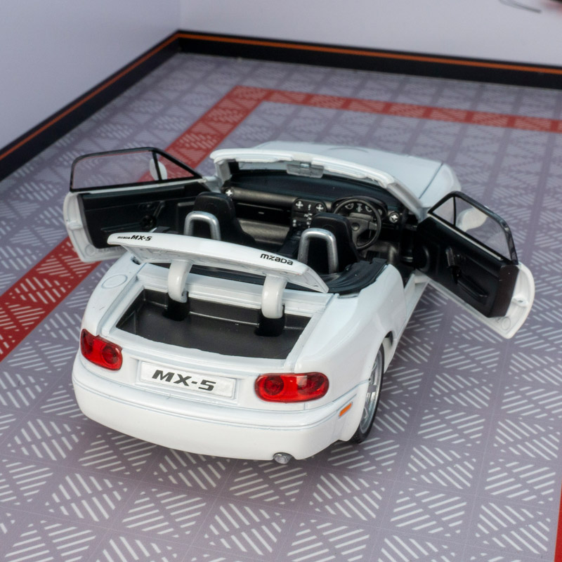 1:32 Mazda MX5 Supercar Alloy  - Model Kit Ae86 recensione e prezzo