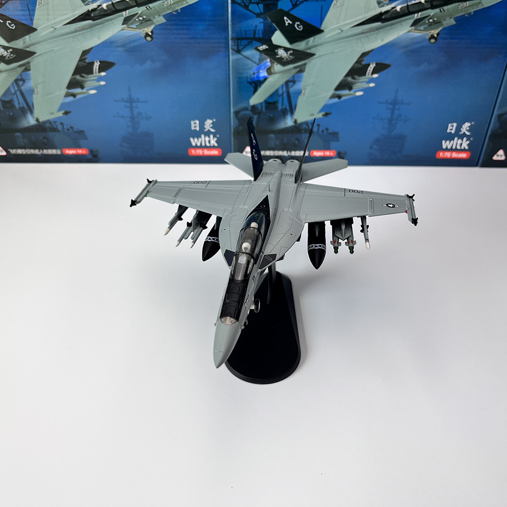 1/72 Scale U.S. F/A-18F Hornet - Model Kit Plane recensione e prezzo