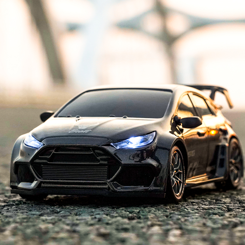 1：24 4WD 50KM/H RC Car Stunt D - Model Kit Ae86 recensione e prezzo